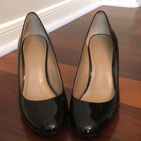 Banana Republic Wedges - Picture 1 of 4